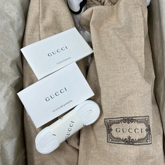 GUCCI Ace Metallic Low-Top Silver Sneakers 660622 - Picture 13 of 14